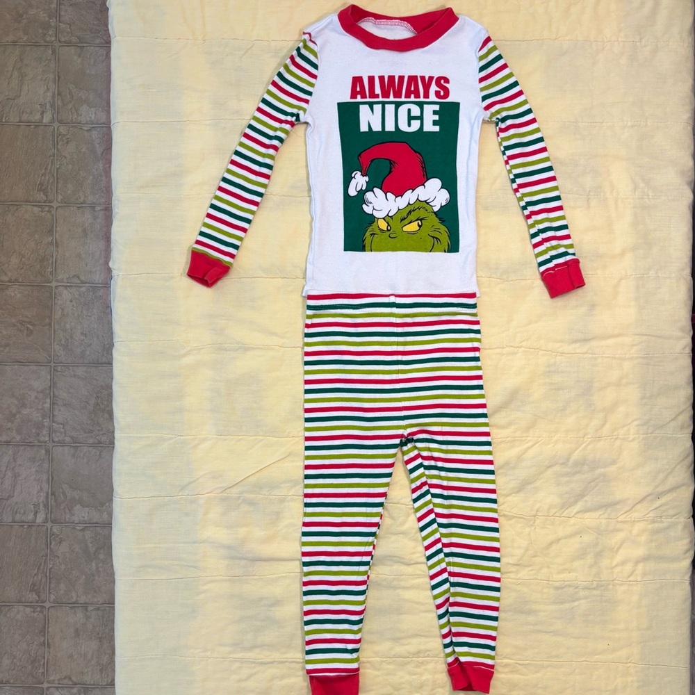 Kids PJ Bundle, 4T, Grinch Stripe Pajama Set & Fall PJs & Pumpkins Red Truck Set - Picture 9 of 16